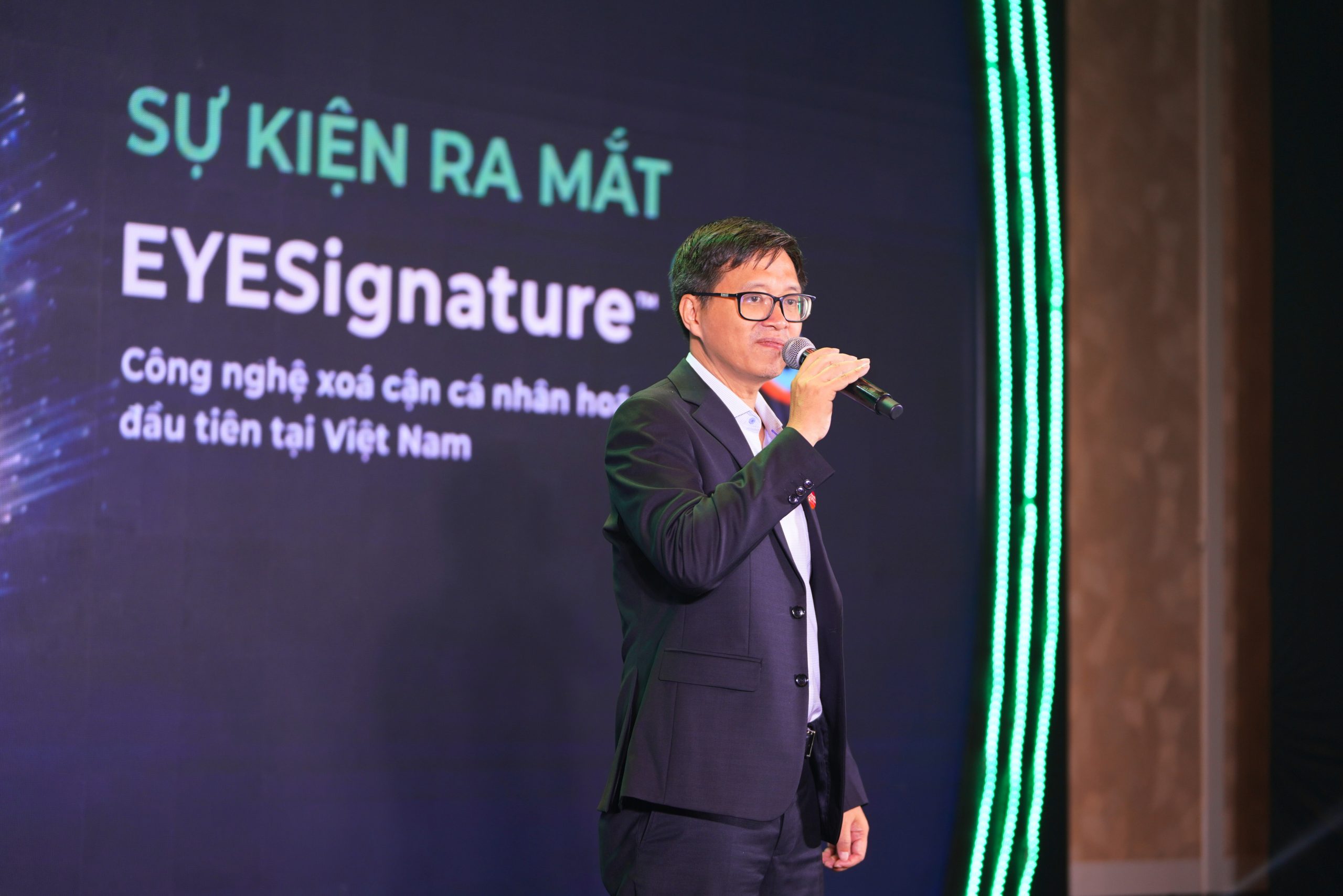 Ông Huỳnh Lê Đức - Tổng Giám đốc Tập đoàn Y khoa Sài Gòn kỳ vọng công nghệ EYESignature sẽ nâng tầm tiêu chuẩn điều trị và chất lượng thị lực cho bệnh nhân có tật khúc xạ