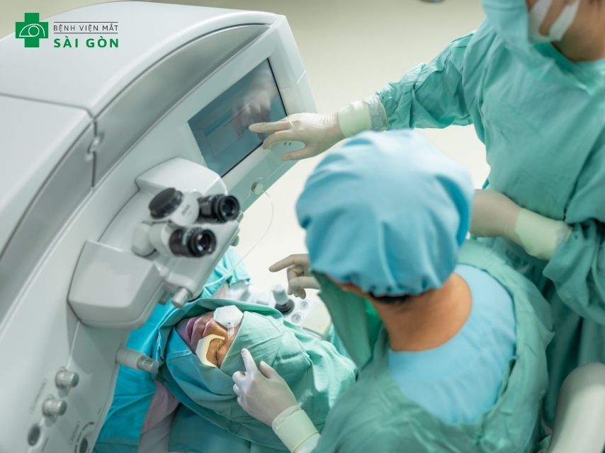 Công nghệ khúc xạ hiện đại có thể mổ cận loạn thị