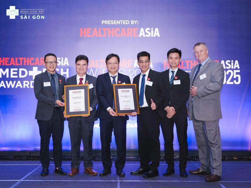 Bệnh viện Mắt Sài Gòn điều trị cận 8 độ uy tín