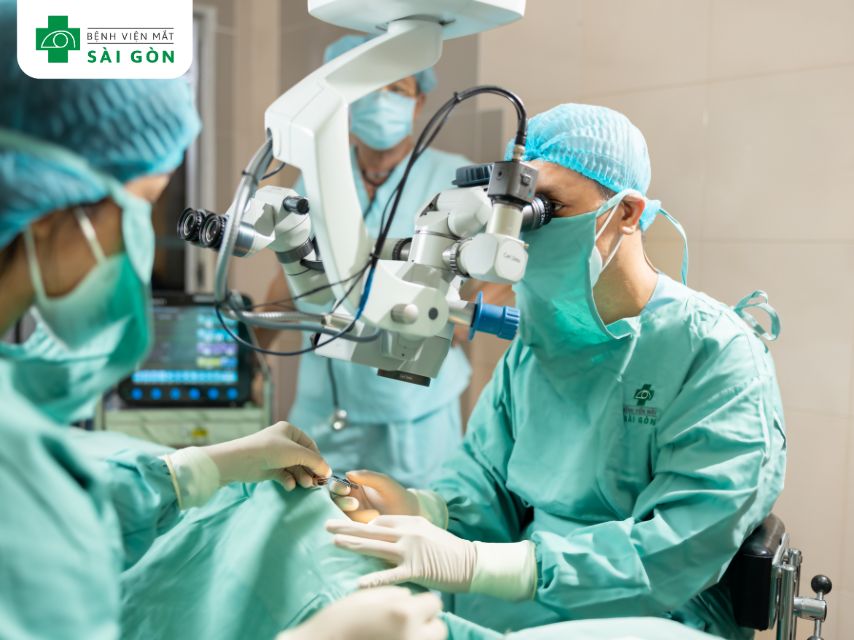 Điều trị viêm giác mạc cần đến cơ sở chuyên khoa