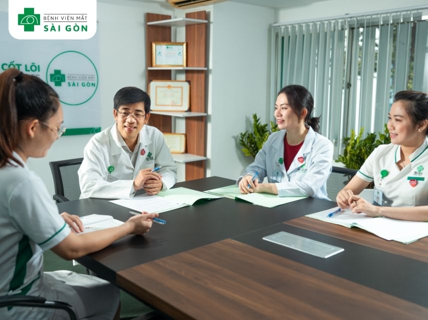 Đội ngũ bác sĩ Mắt Sài Gòn nhiều năm kinh nghiệm