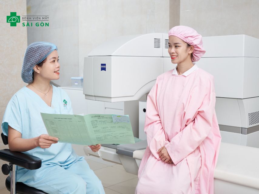 Mổ cận loại bỏ tình trạng cận thị