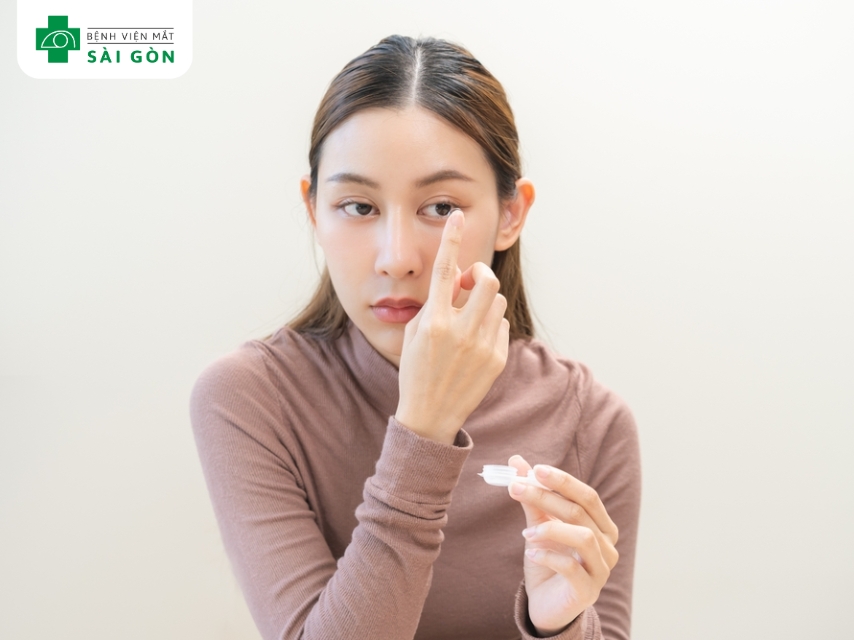 Những hạn chế khi đeo kính áp tròng