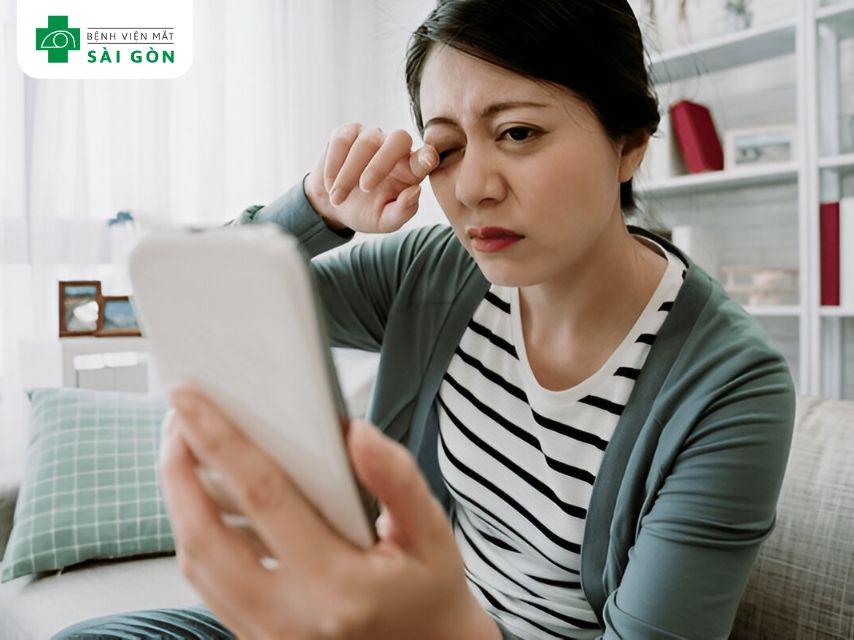 Mắt đổ ghèn dấu hiệu bệnh mắt