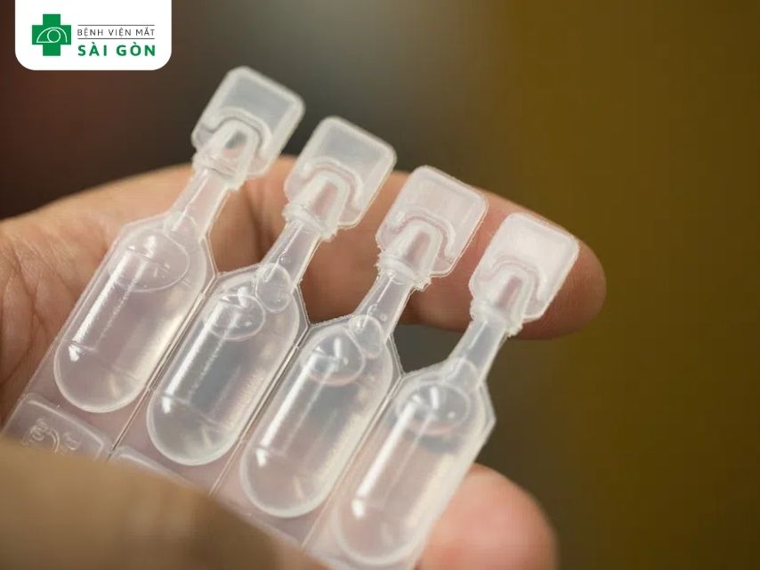Nước mắt nhân tạo giống nước mắt tự nhiên