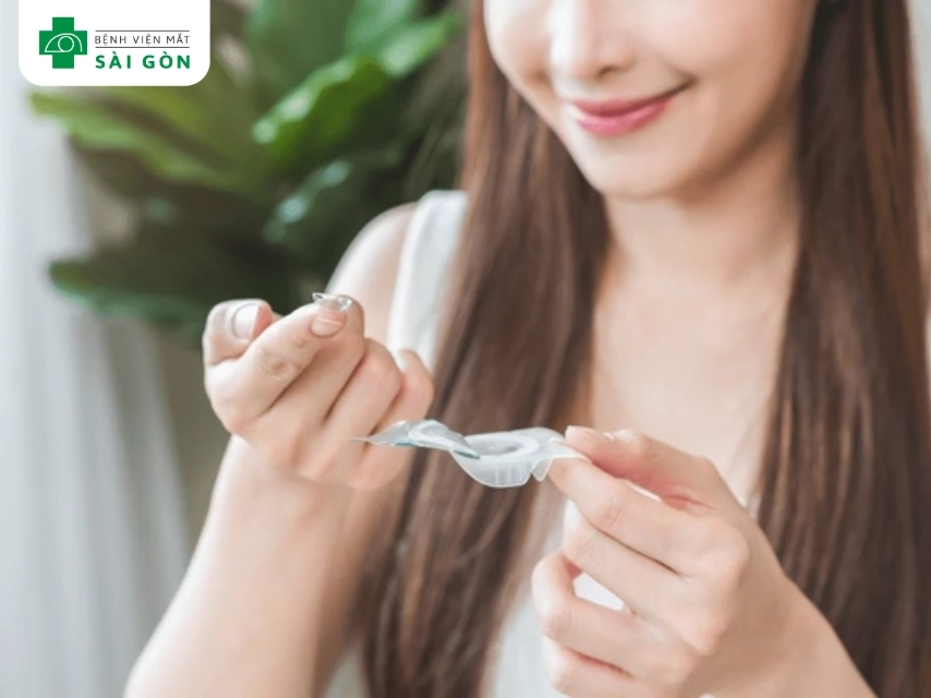 Phân loại kính áp tròng dựa vào thời gian sử dụng kính