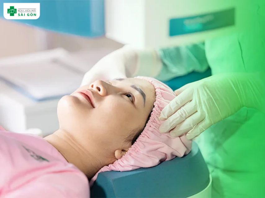 SMARTSURFACE điều trị cận, viễn và loạn