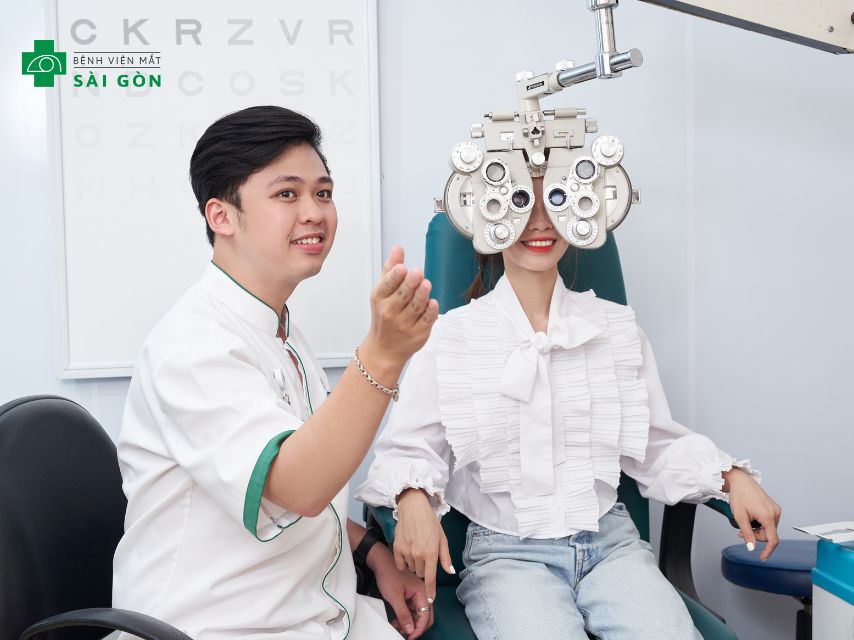 Thăm khám định kỳ để biết tình hình mắt